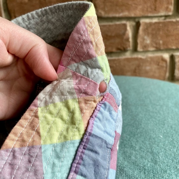 6-12M Gap Reversible Hat - Grey and Rainbow Plaid - Picture 7 of 9